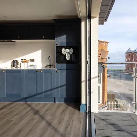 Le Mini Metro Balcony By I-stay