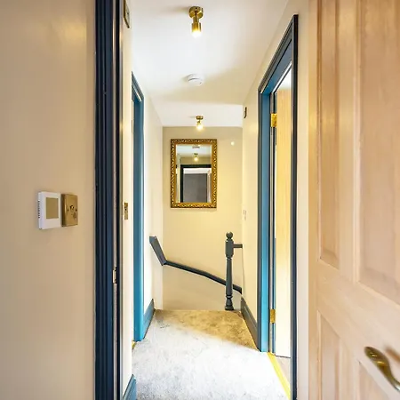 Apartment Le Mini Metro - First Floor *