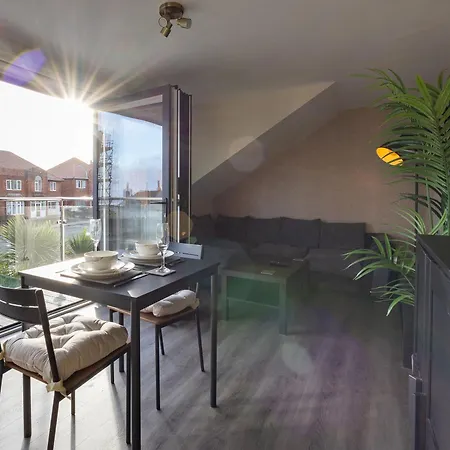 Le Mini Metro Balcony By I-stay Daire