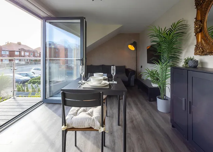 Le Mini Metro Balcony By I-stay *