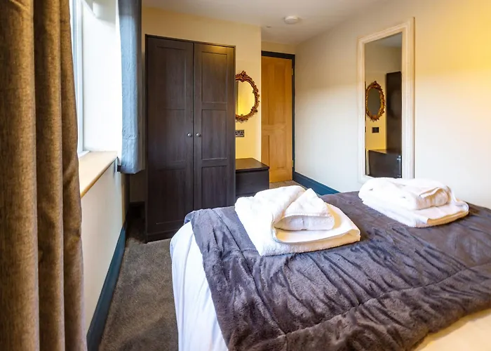 Le Mini Metro Balcony By I-stay * Whitby